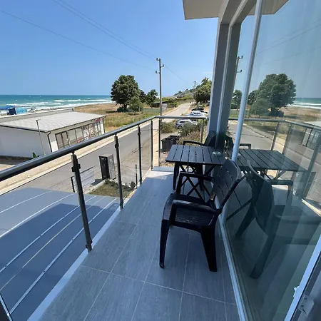 Paradise View Къща за гости